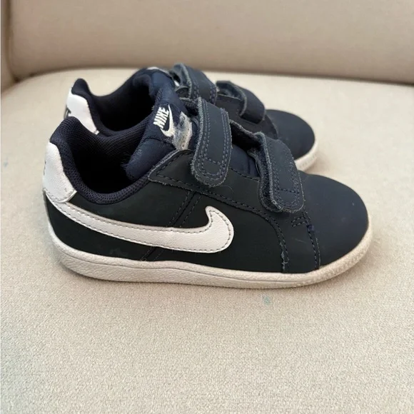 Nike Court Royal Velcro Sneakers - Picture 3 of 8